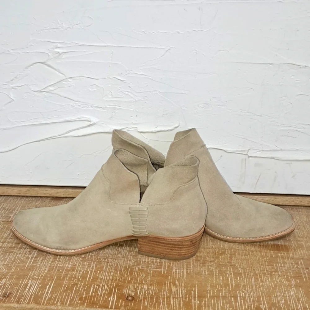 Dolce Vita Sand slip in Suede Leather  bootie  size 9